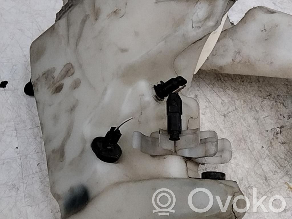 Zbiornik płynu do spryskiwaczy szyby przedniej / czołowej   2118690120