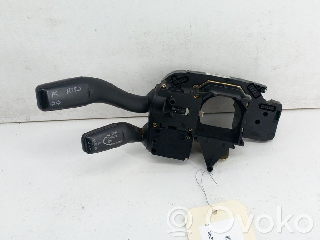 Audi A4 S4 B6 8E 8H Leva indicatori 
