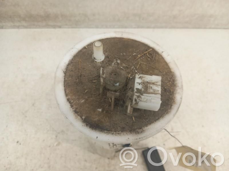 Opel Karl Bomba interna de combustible 