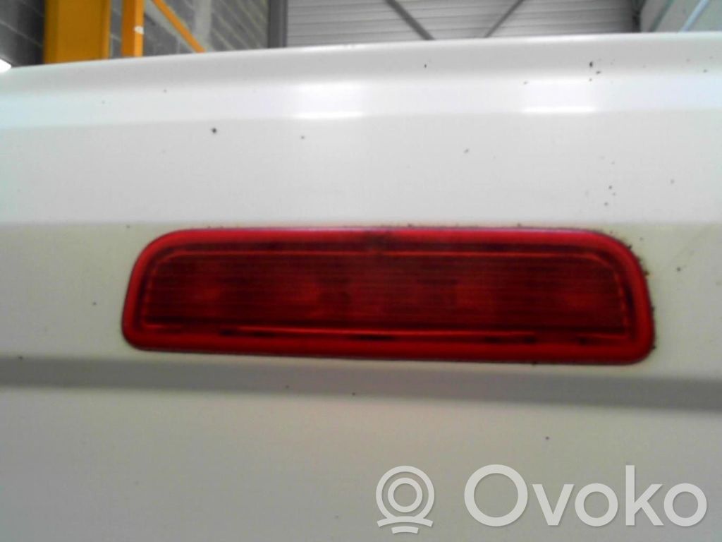 Peugeot Bipper Third/center stoplight 