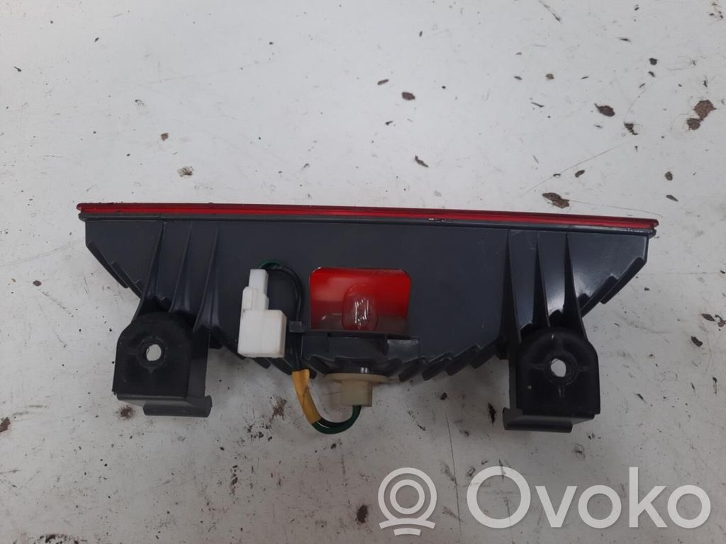 KIA Rio Kolmas/lisäjarruvalo 