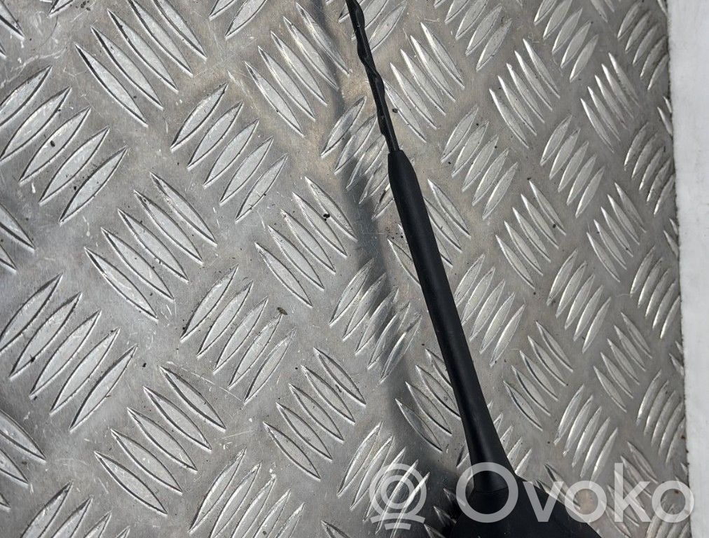 Ford Grand C-MAX Radion antenni 