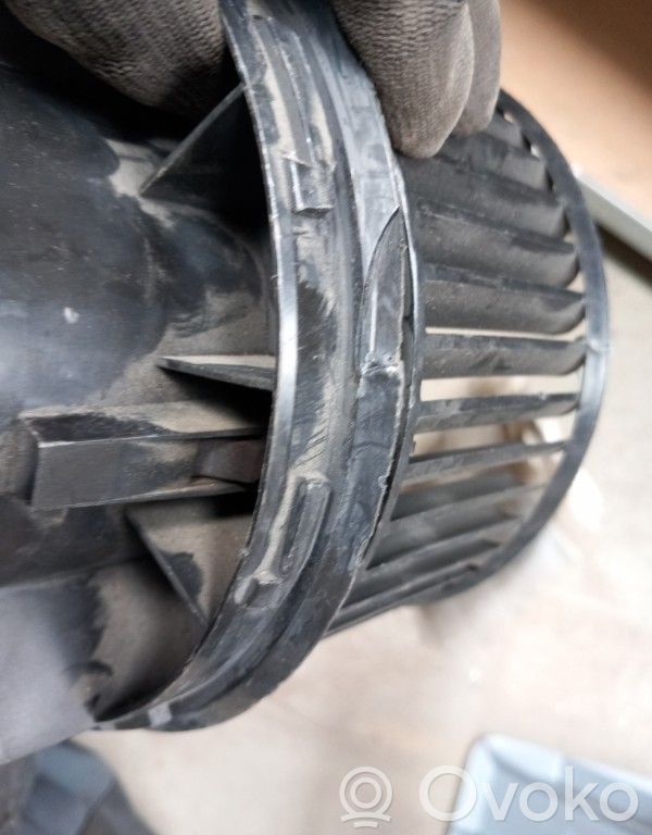 Ford C-MAX I Mazā radiatora ventilators 