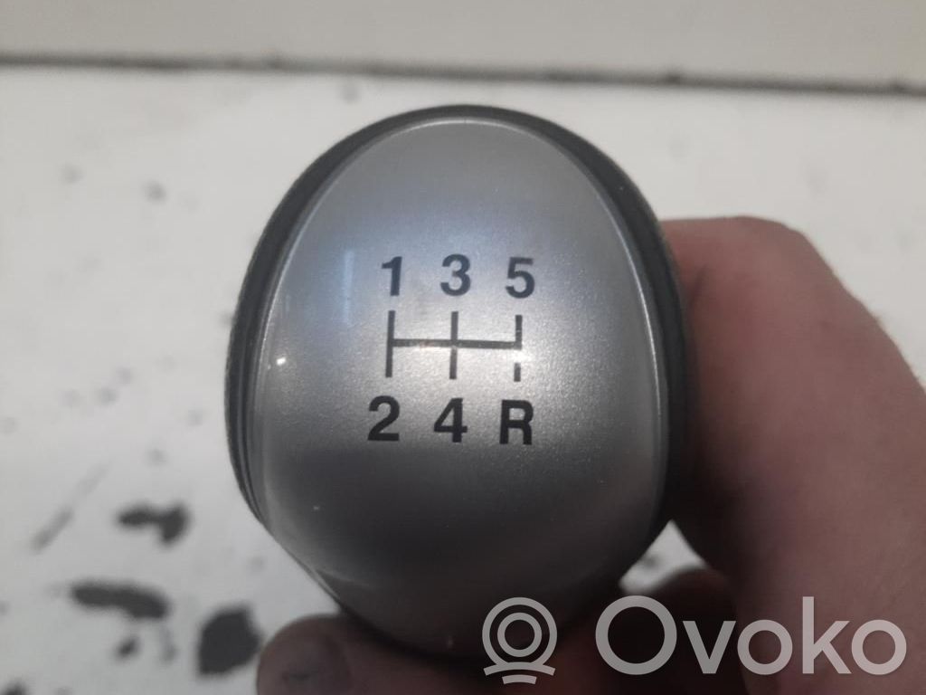 Ford Fiesta Gear lever shifter trim leather/knob 