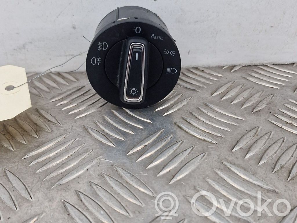 Volkswagen Golf VII Interruptor de luz 
