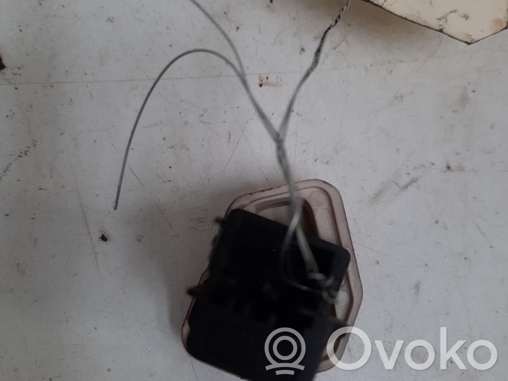 Peugeot 607 Hazard light switch 