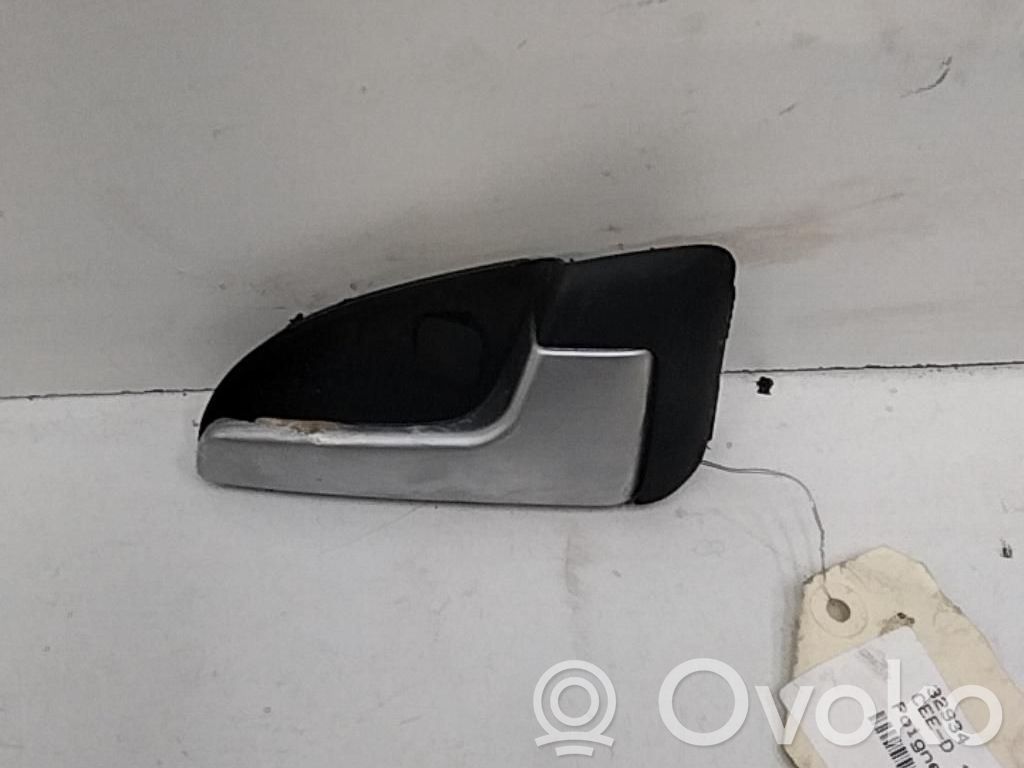 KIA Ceed Poignée inférieure de porte avant 