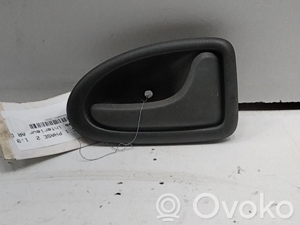 Renault Scenic I Klamka wewnętrzna drzwi tylnych 