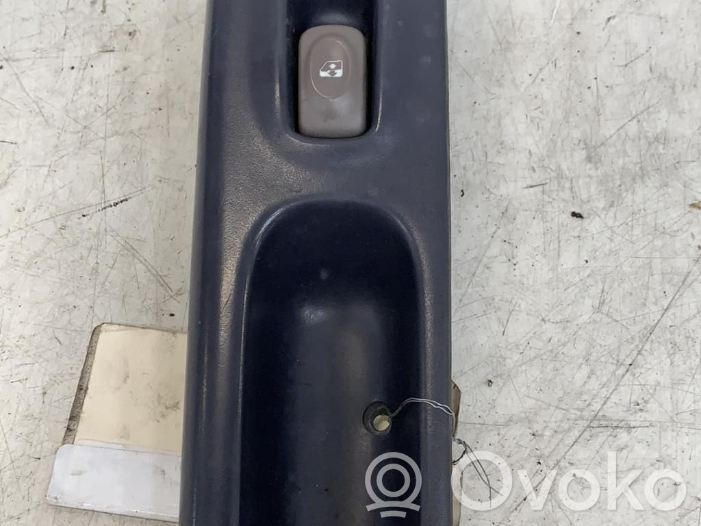 Renault Twingo I Interruptor del elevalunas eléctrico 