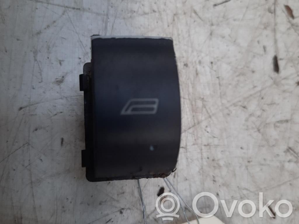 Audi A4 S4 B6 8E 8H Electric window control switch 