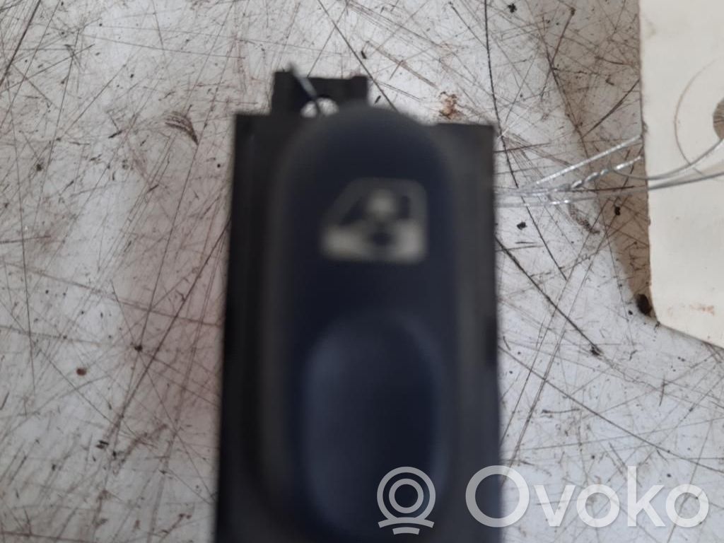 Renault Espace III Electric window control switch 