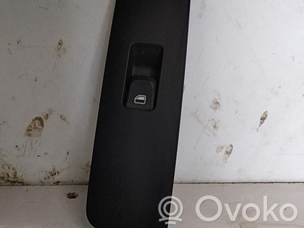 Audi A1 Electric window control switch 