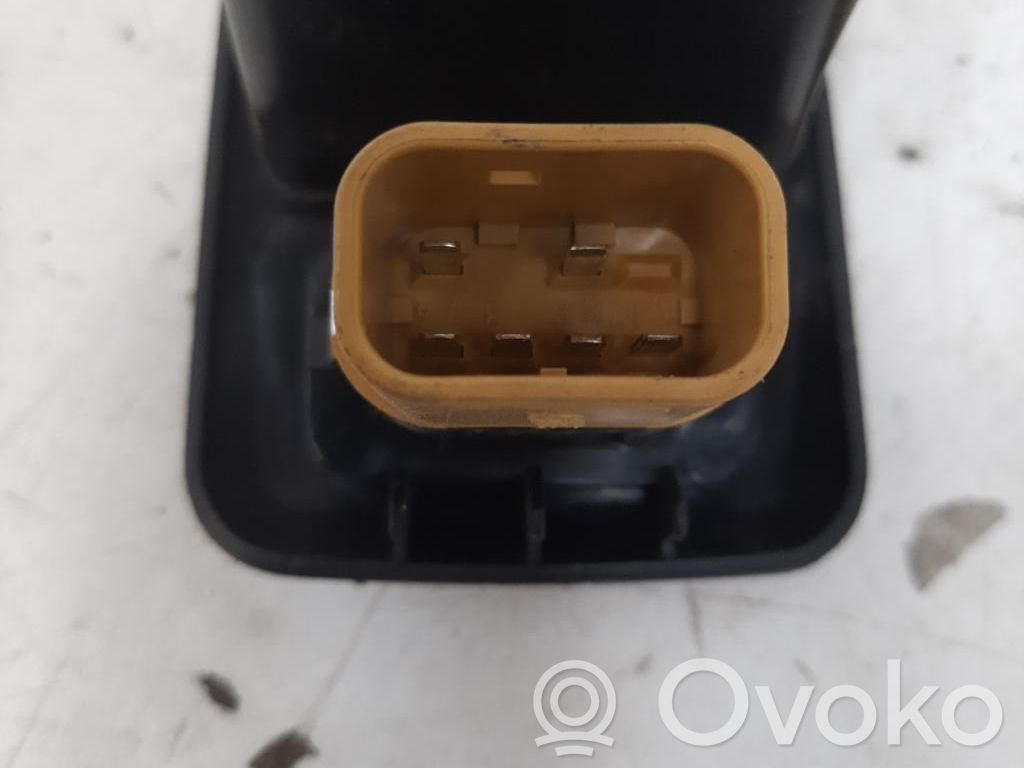 Electric window control switch   1379197