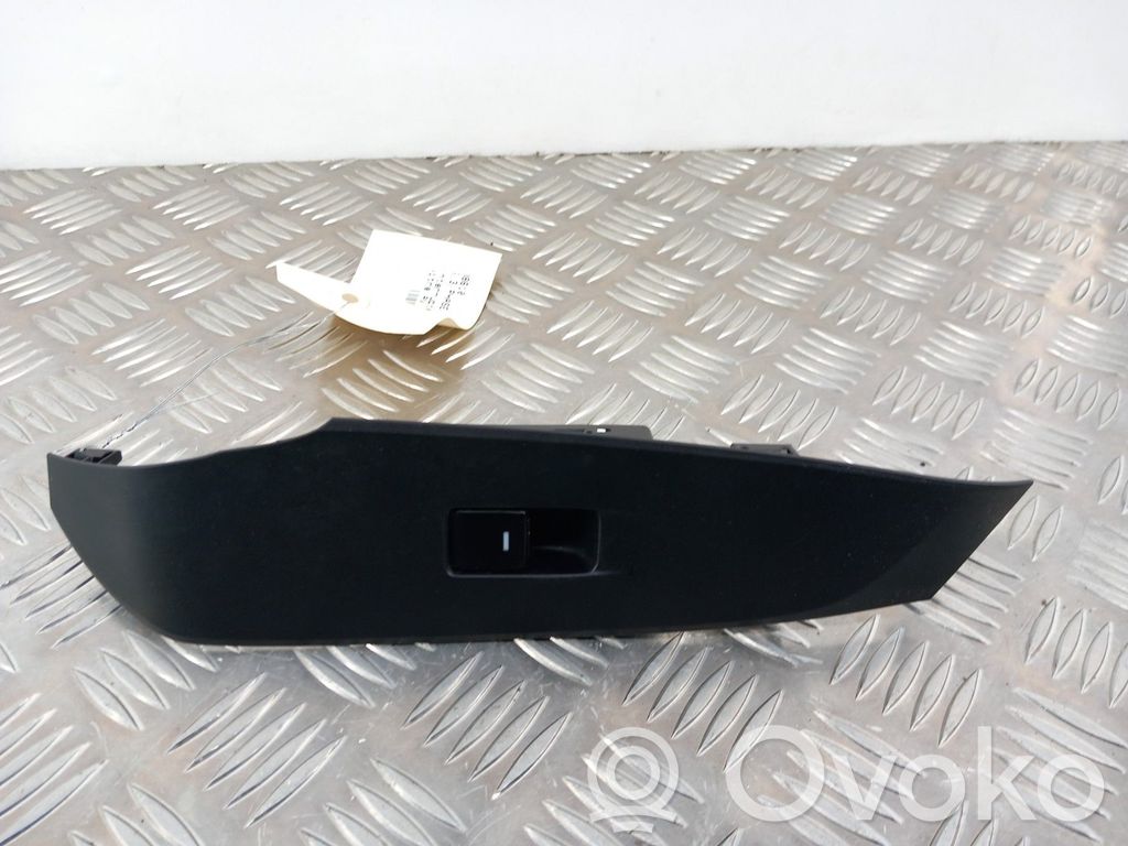 Elektrisko logu slēdzis   GKL166370B