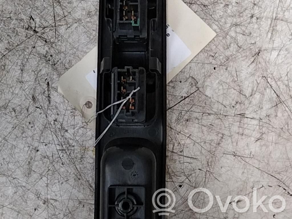Peugeot 307 Electric window control switch 
