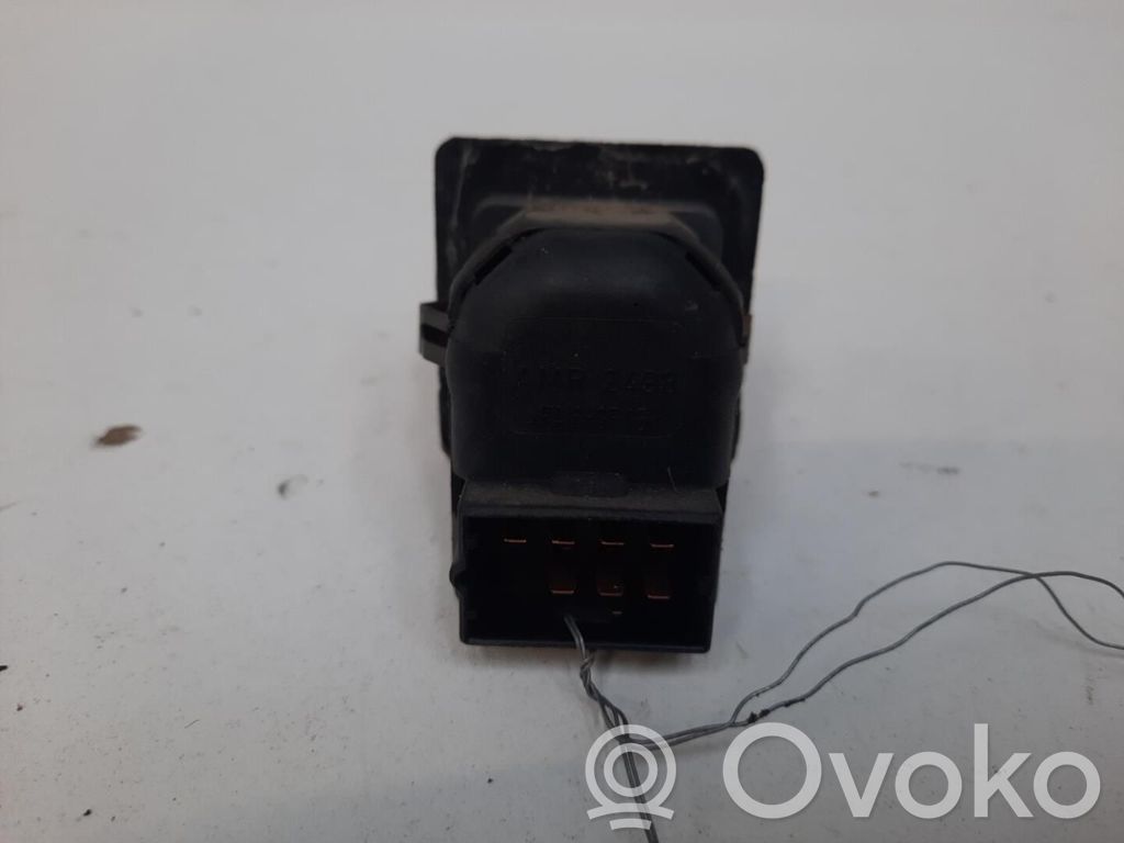 Land Rover Freelander Wing mirror switch 