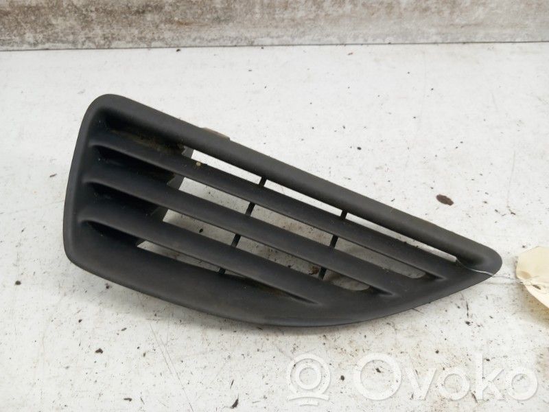 Renault Megane I Front bumper upper radiator grill 