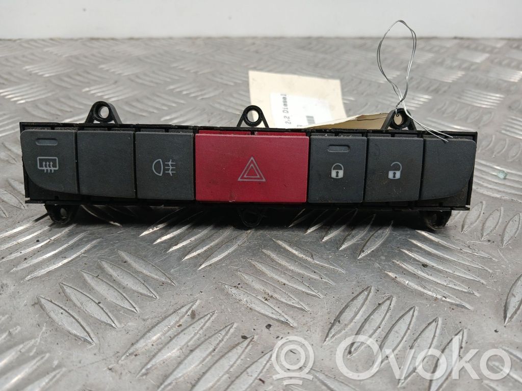 Peugeot Boxer Hazard light switch 