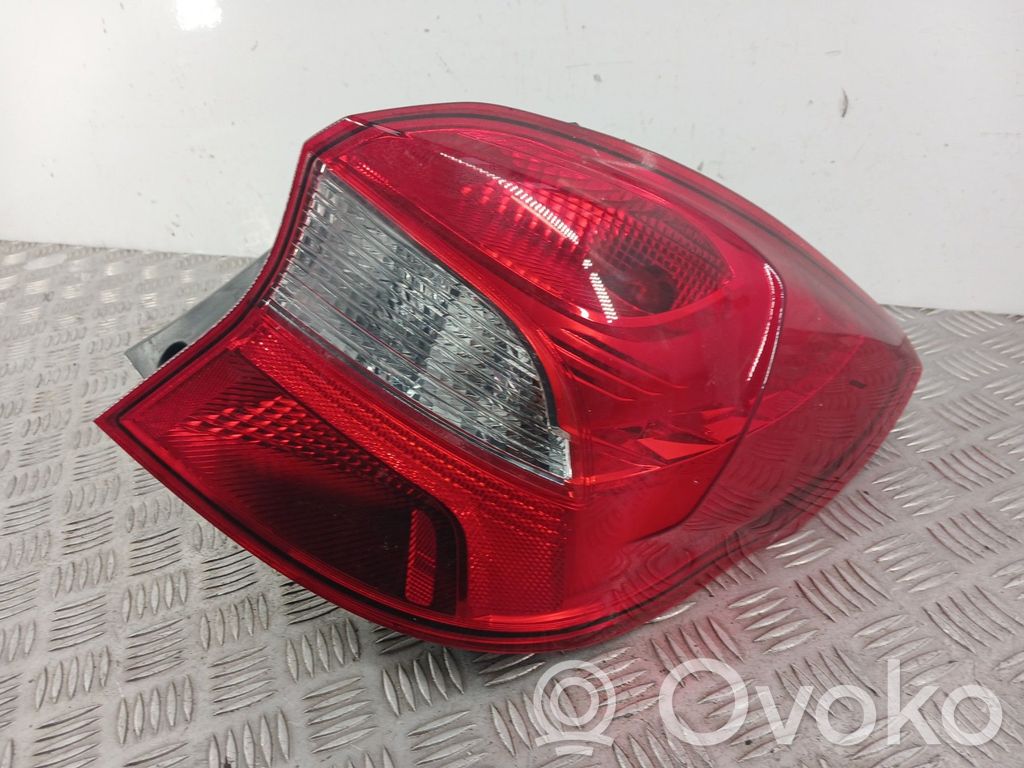 Ford Ka Galinis žibintas kėbule 