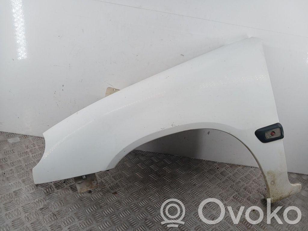 Citroen Saxo Sparnas 