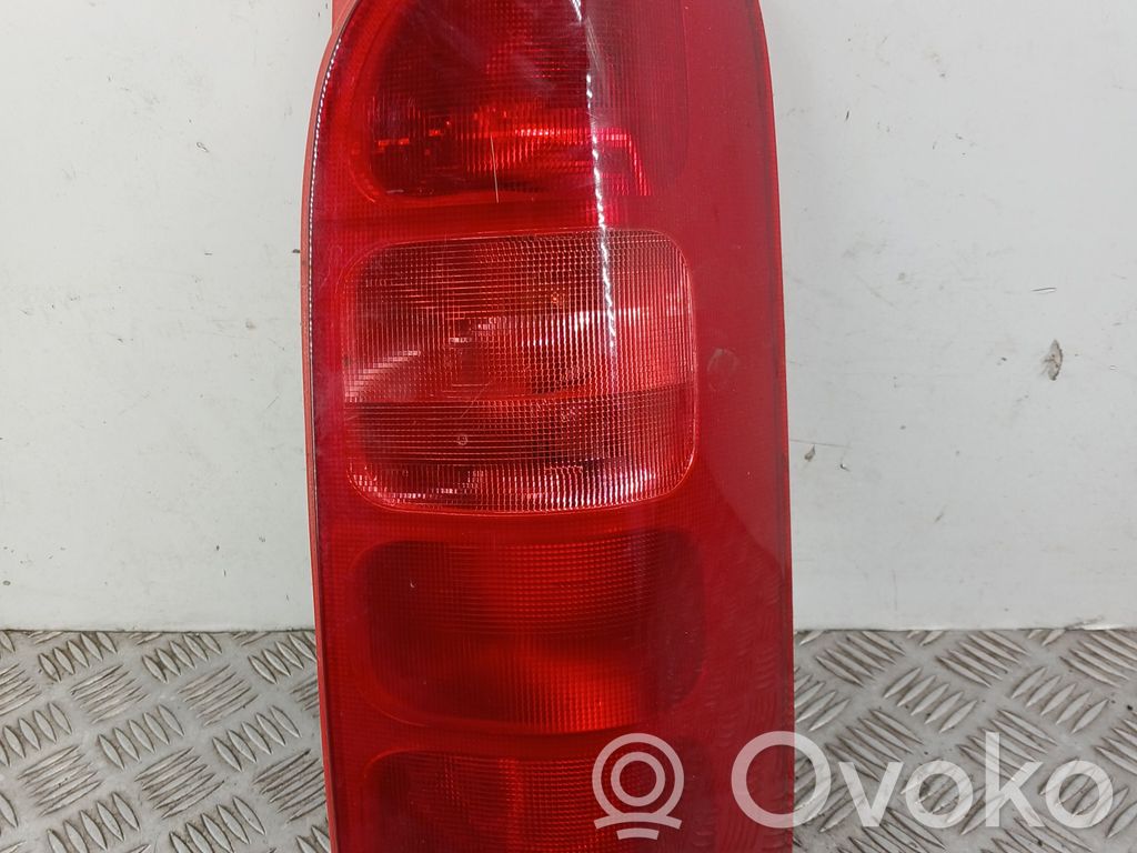 Nissan Interstar Lampa tylna 