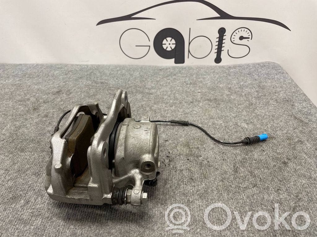 BMW 5 G30 G31 G38 Priekinis suportas 