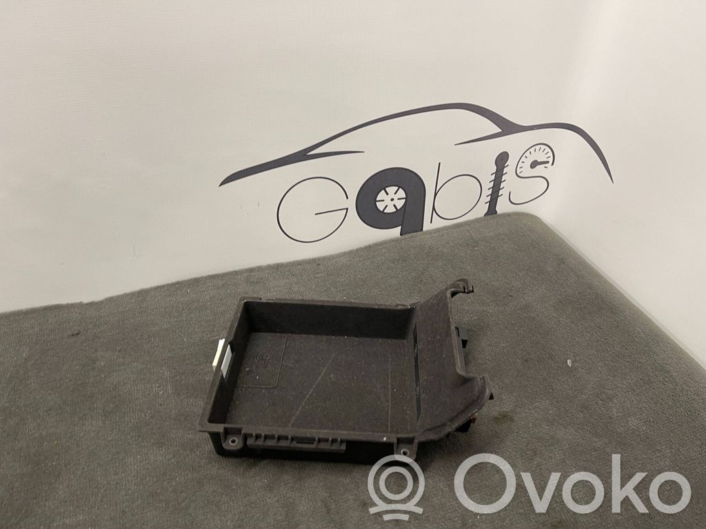 Audi A6 S6 C8 4K USB socket connector 