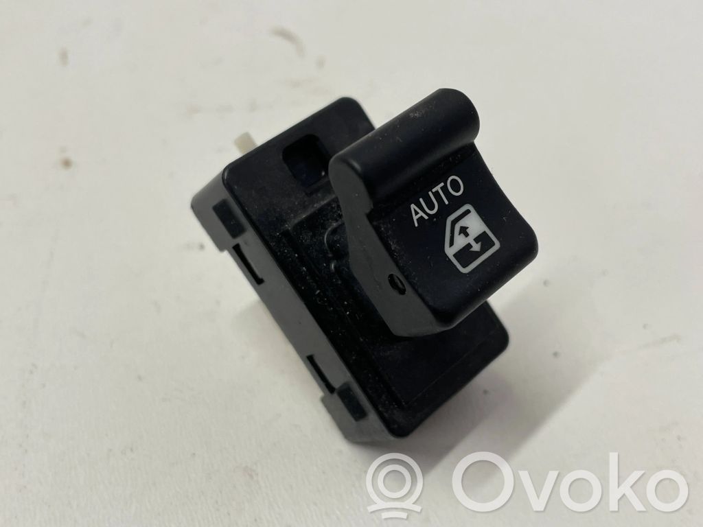 Jeep Renegade Electric window control switch 