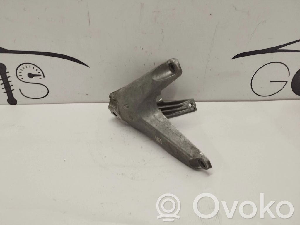 Audi Q4 Sportback e-tron Engine mounting bracket 