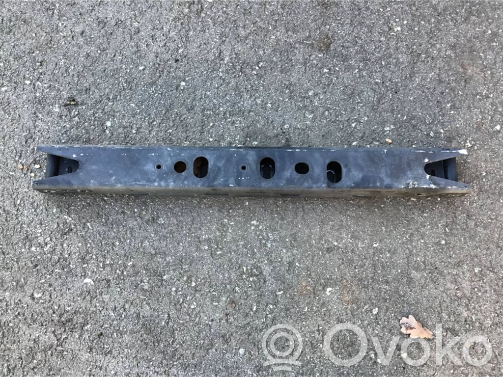 Gearbox mounting bracket