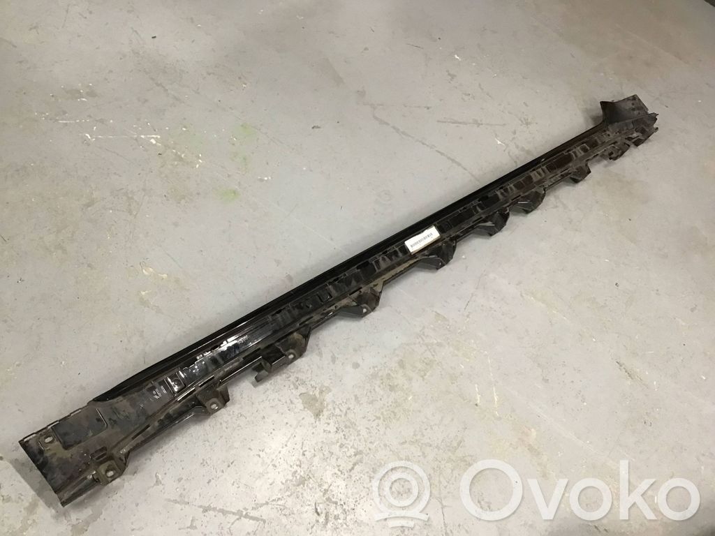 BMW 4 G22 G23 G24 G26 Sill supporting ledge 