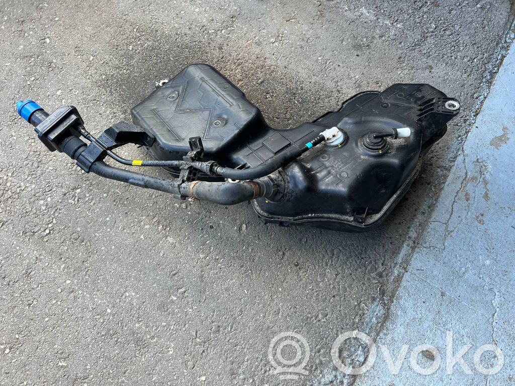 KIA Sorento IV Zbiornik płynu AdBlue 