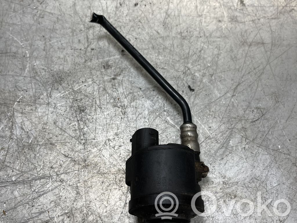 BMW 5 E60 E61 Polttoainesuodattimen lämmitin 