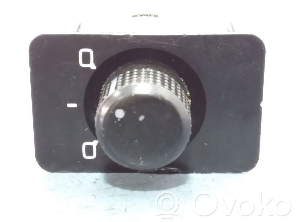 Audi A6 Allroad C5 Mirror heating switch 