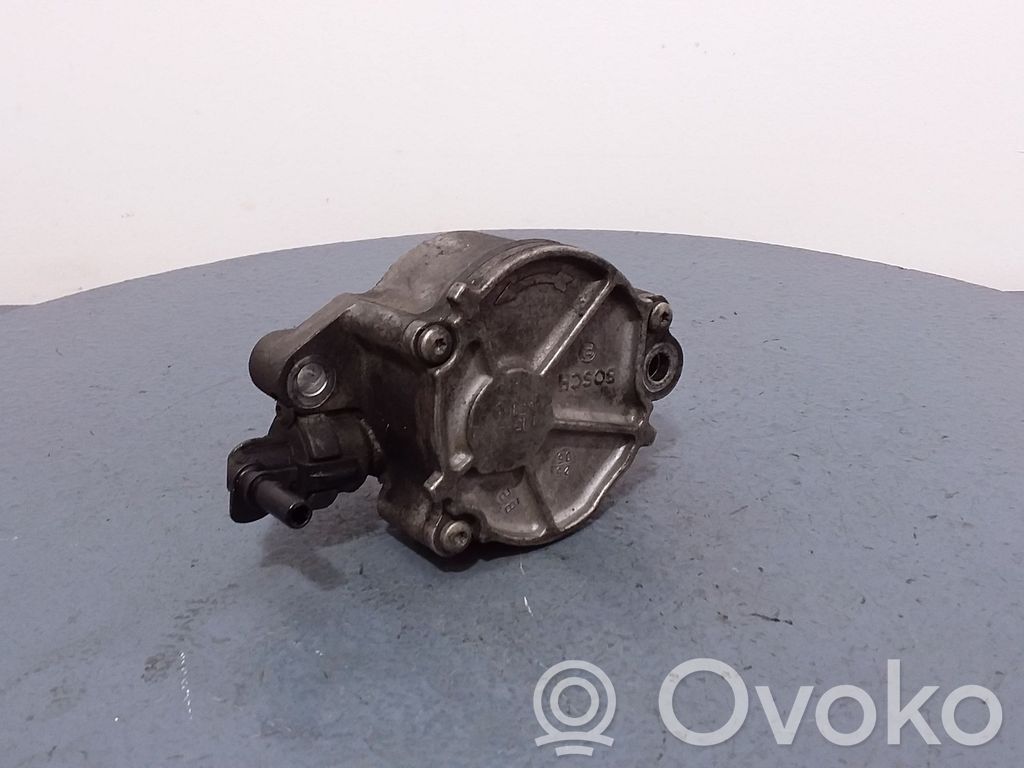 Ford Focus C-MAX Vacuum pump 