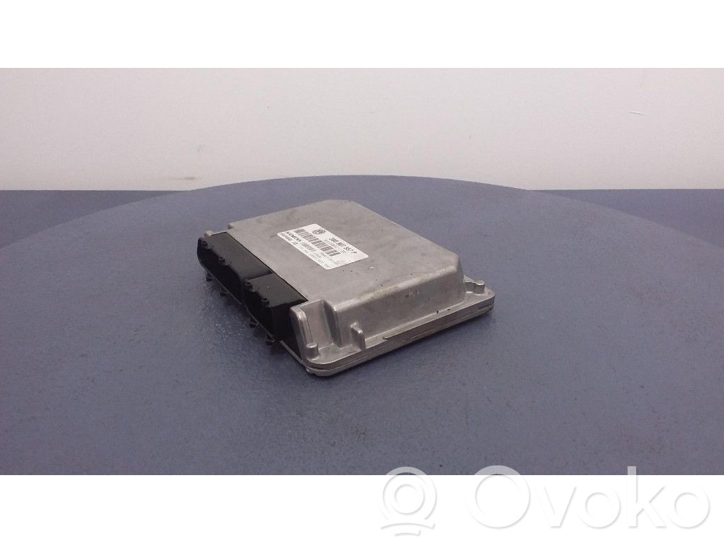 Volkswagen PASSAT B5 Engine control unit/module ECU 