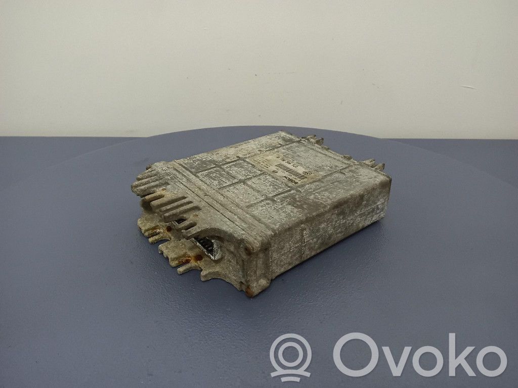 Volkswagen PASSAT B5 Engine control unit/module ECU 
