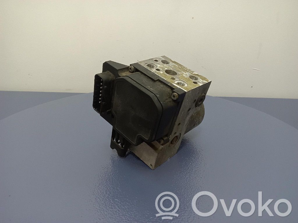 Volkswagen PASSAT B5.5 ABS bloks 