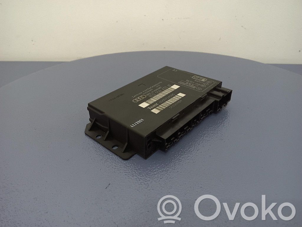 Audi A4 S4 B6 8E 8H Module confort 