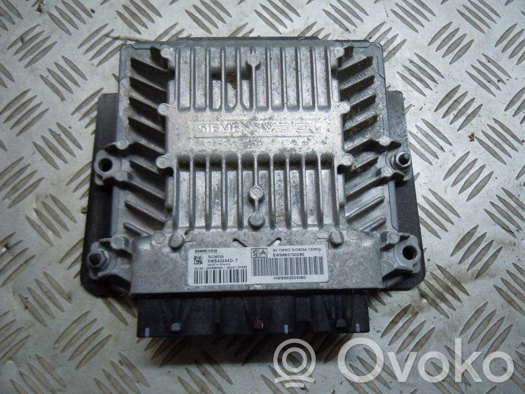 Citroen C4 Grand Picasso Engine control unit/module 
