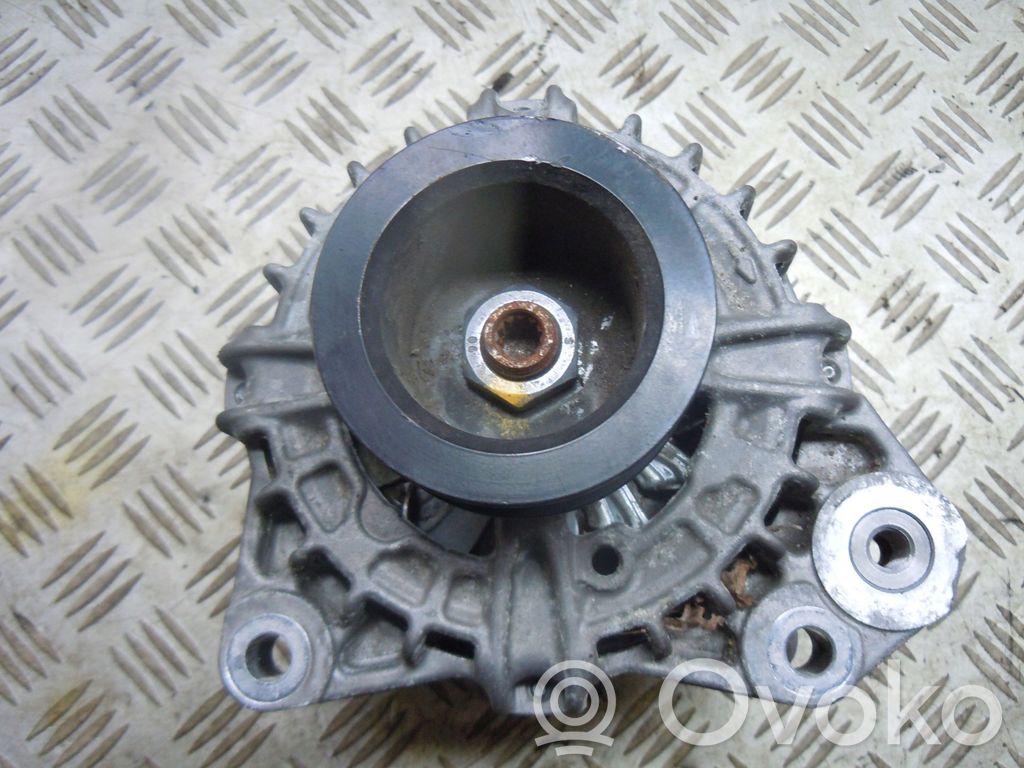 Volvo V40 Ģenerators 