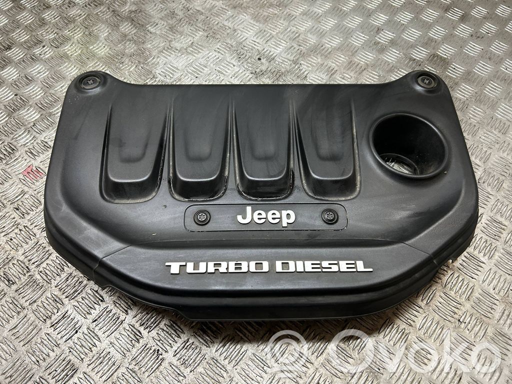 Jeep Cherokee Engine cover (trim) 