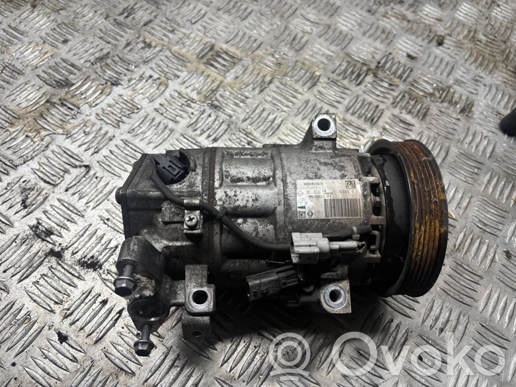 Renault Clio IV Air conditioning (A/C) compressor (pump) 