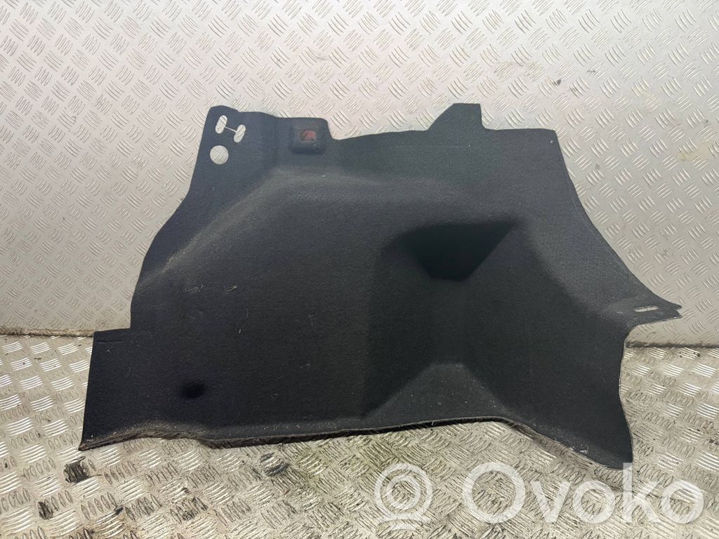 Ford Fiesta Boczek / Tapicerka boczna bagażnika 