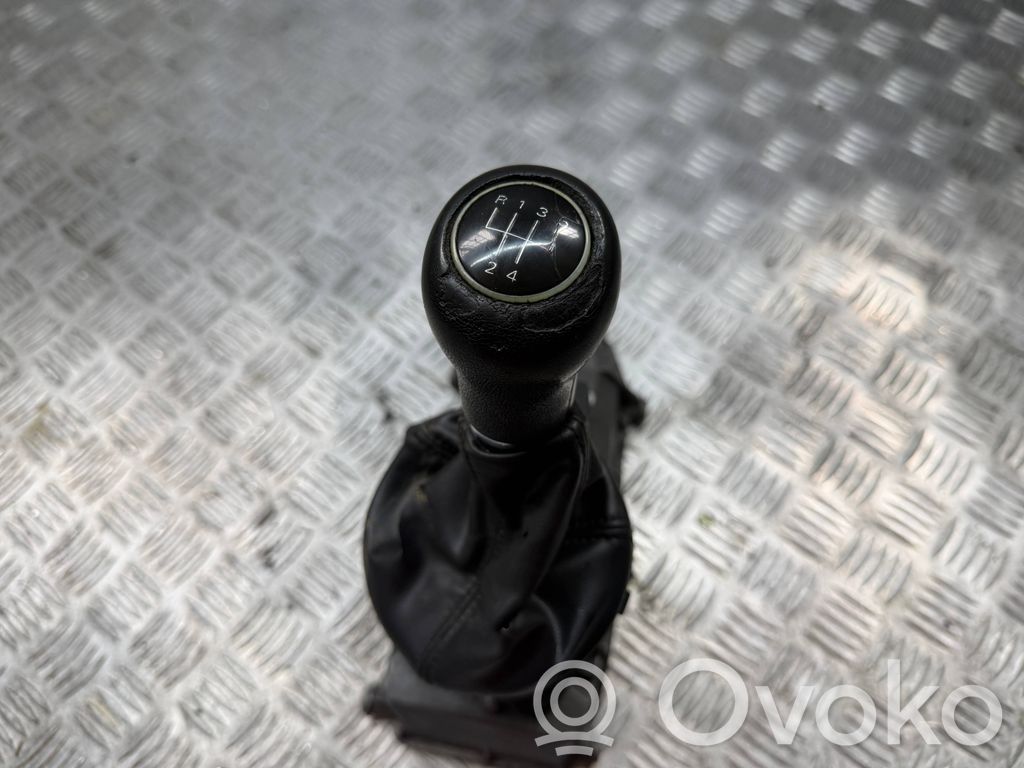 Audi A2 Gear shifter/selector 