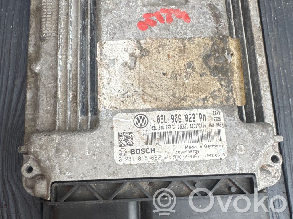 Volkswagen Golf VI Engine control unit/module 