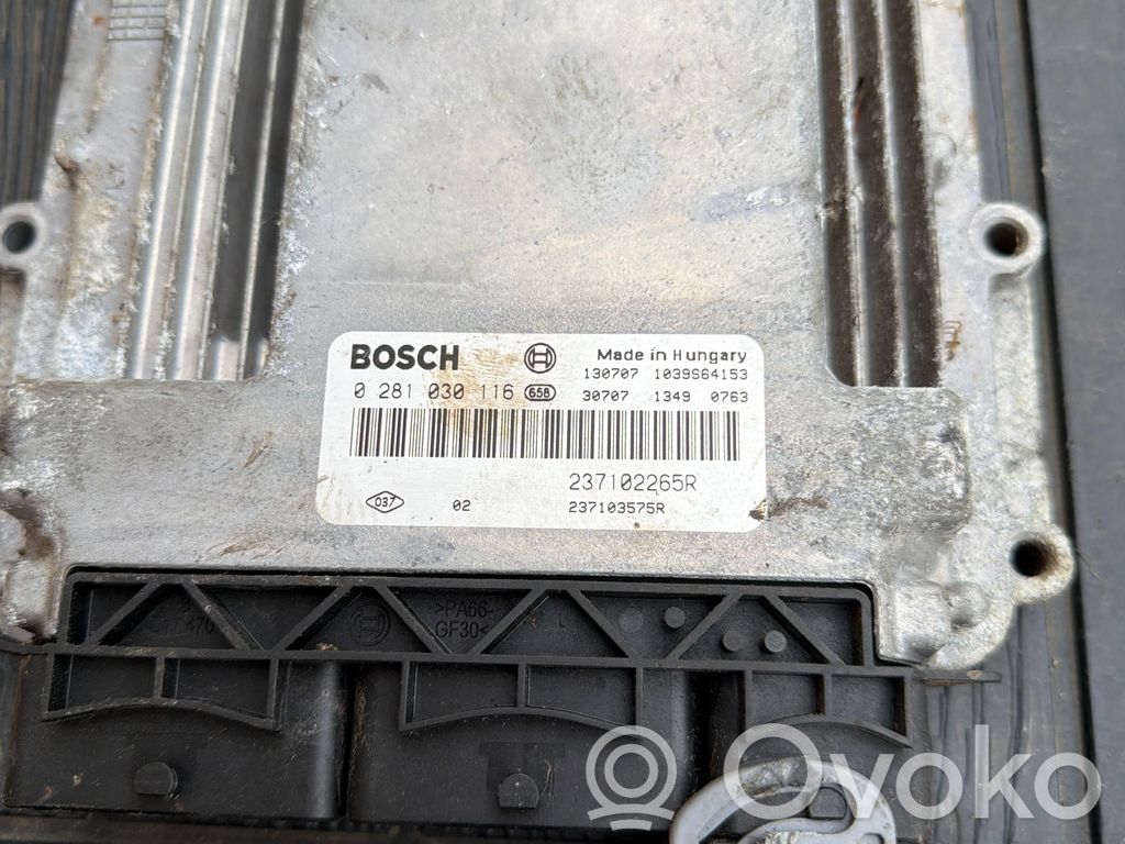 Renault Master III Engine control unit/module 