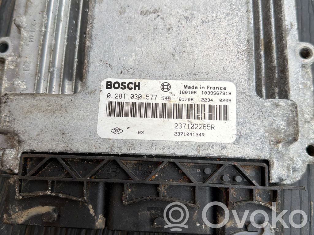 Renault Master III Engine control unit/module 