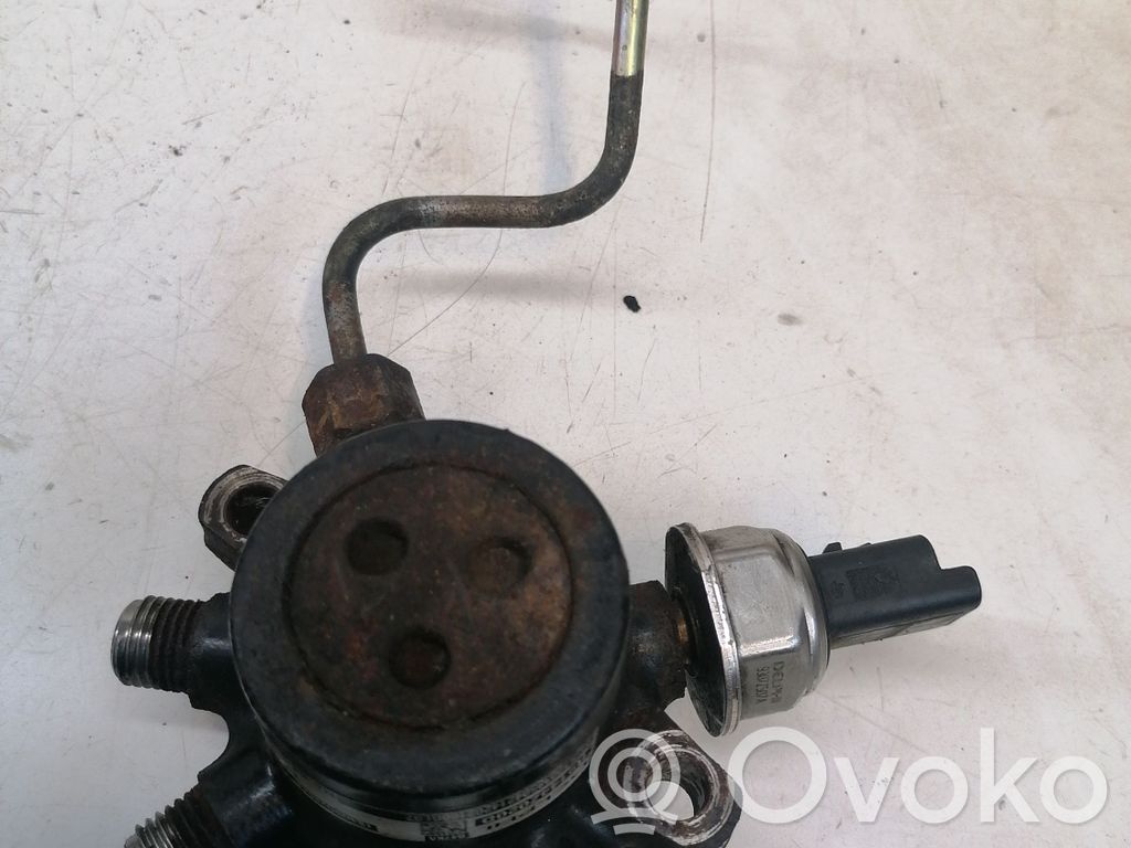 Ford Focus Fuel main line pipe 