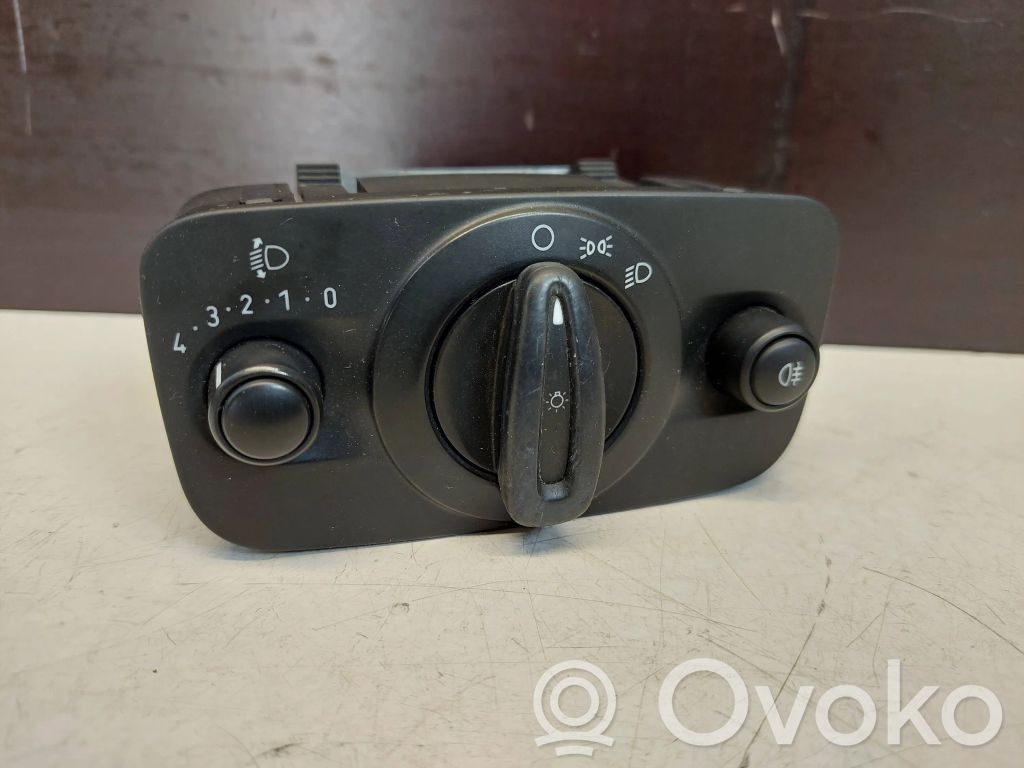 Ford Fiesta Light switch 